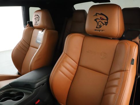 Used 2023 Dodge Challenger SRT Hellcat image 4