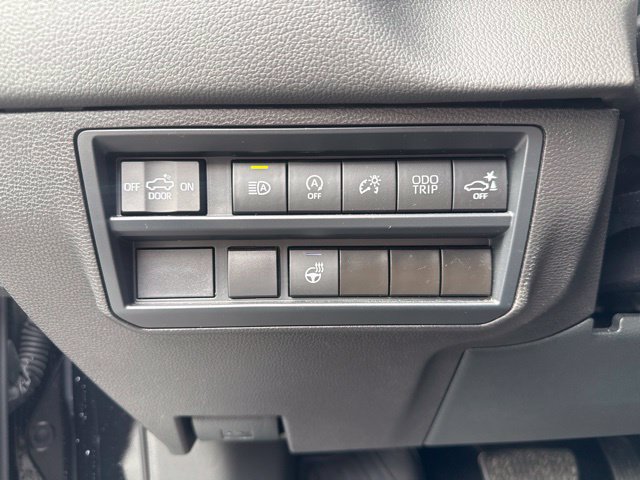 Used 2024 Toyota Tundra Limited AWD/4WD image 19