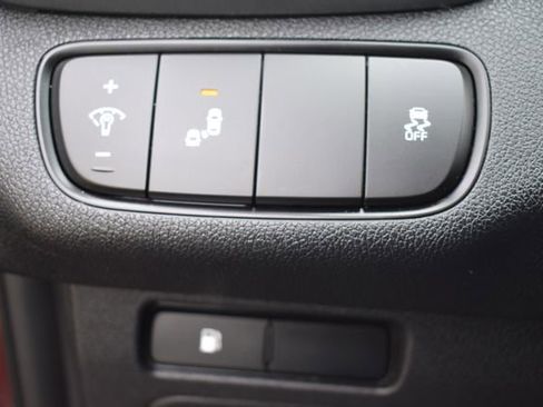 Used 2020 Kia Sorento LX w/ LX I4 Convenience Package image 16