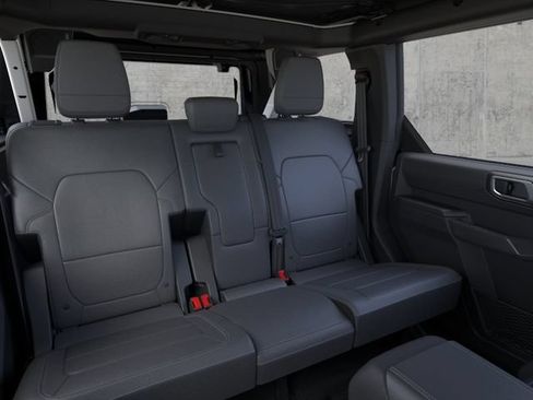 New 2026 Ford Bronco Outer Banks w/ Sasquatch Package AWD/4WD image 13