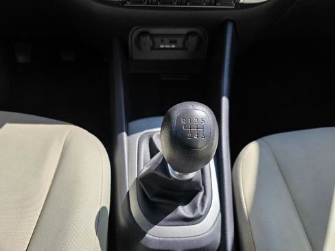 Used 2013 Kia Rio LX image 4