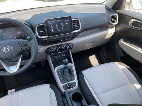 New 2026 Hyundai Venue SEL FWD image 29