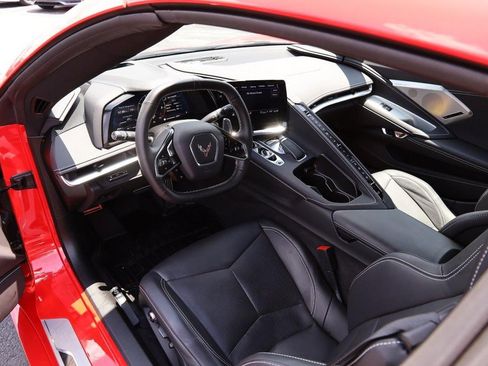 Used 2023 Chevrolet Corvette Stingray Preferred Cpe w/ Z51 Performance Package RWD image 11