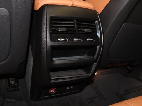Used 2025 BMW X5 sDrive40i w/ M Sport Package RWD image 38