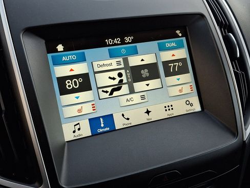 Used 2018 Ford Edge SEL w/ Equipment Group 201A image 16