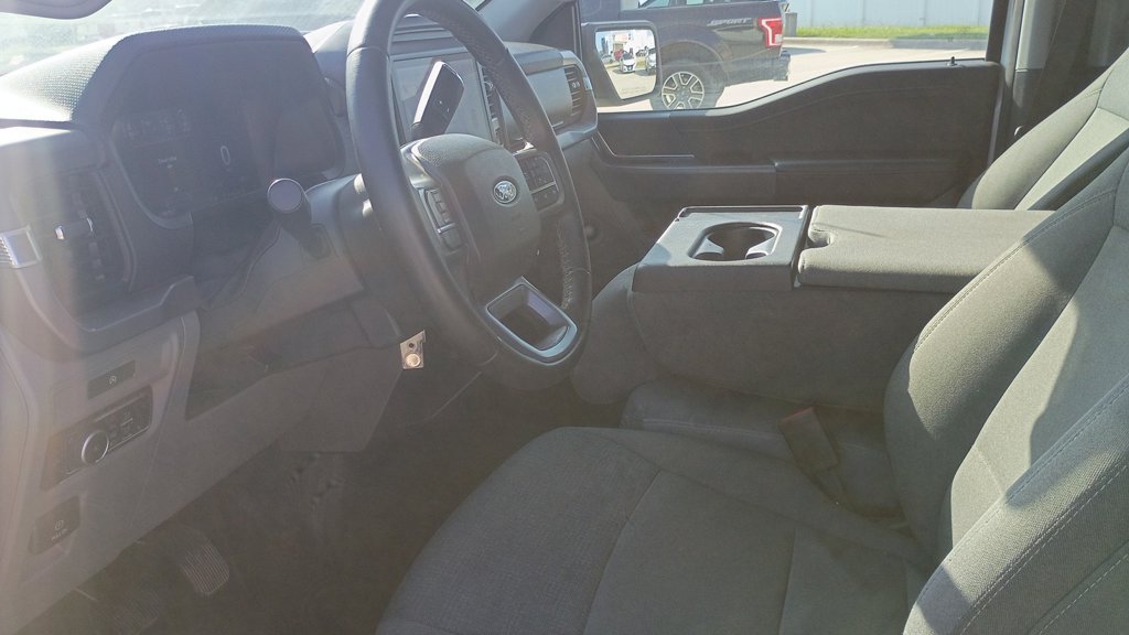 Used 2025 Ford F150 XLT w/ Equipment Group 301A Standard AWD/4WD image 14
