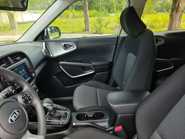 Used 2021 Kia Soul LX FWD image 19
