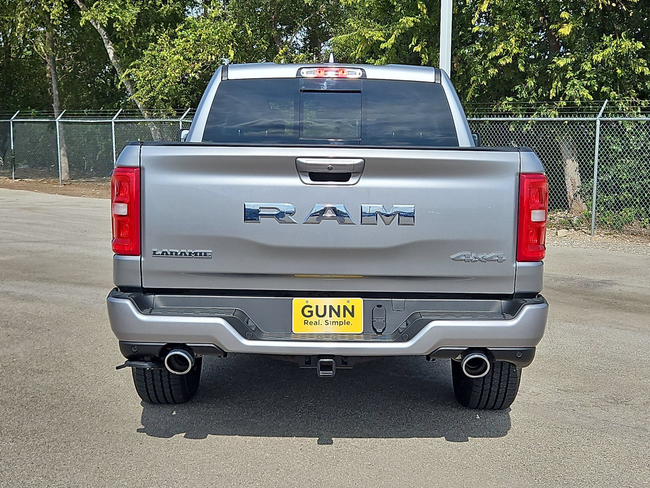 Used 2025 RAM 1500 Laramie w/ Laramie Southwest Edition AWD/4WD image 4