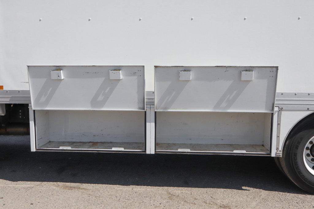 Used 2019 Ford F650 2WD Crew Cab Super Duty image 6