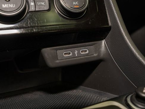 Used 2024 Volkswagen Jetta SE image 15