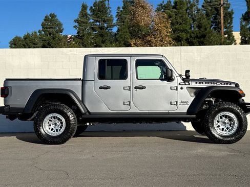 Used 2020 Jeep Gladiator Rubicon image 6