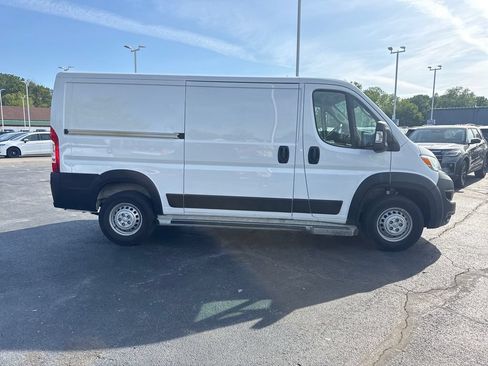 Used 2025 RAM ProMaster 2500 w/ U-Haul Equipment Group FWD image 7
