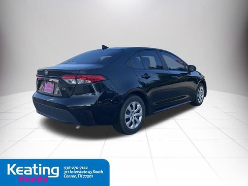 Used 2022 Toyota Corolla LE FWD image 5