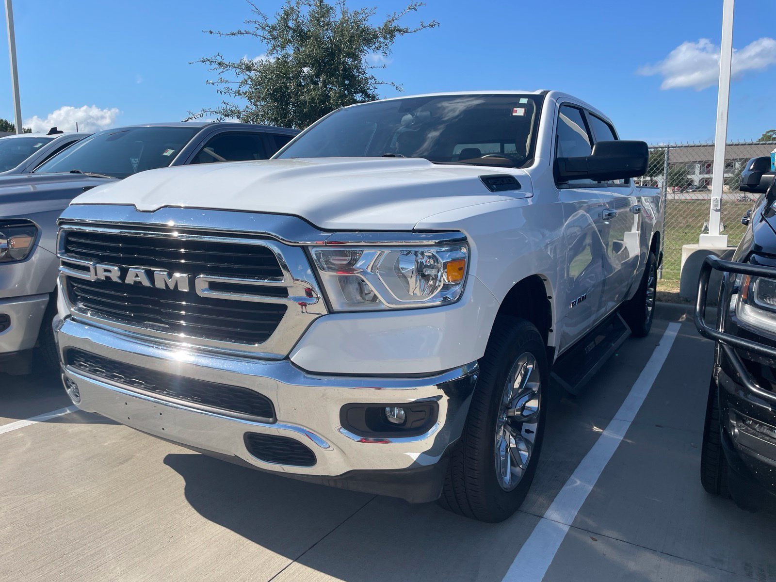 Used 2019 RAM 1500 Big Horn RWD image 1