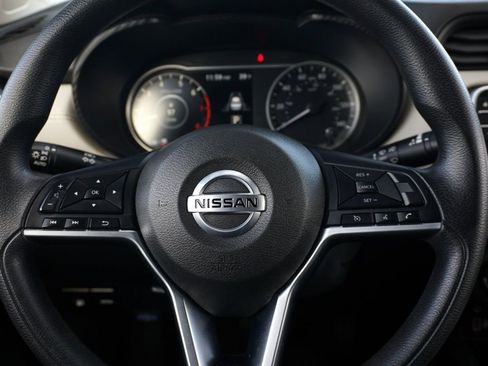 Used 2020 Nissan Versa SV image 23