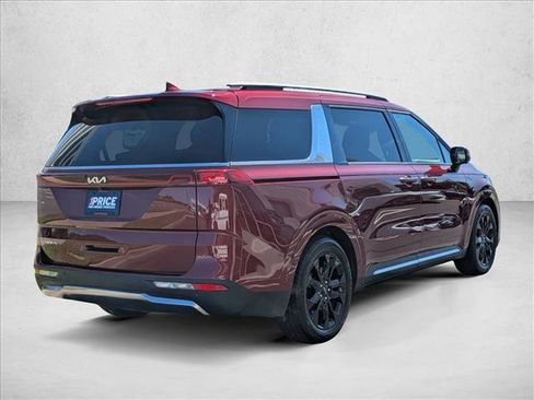 Used 2023 Kia Carnival SX Prestige image 5