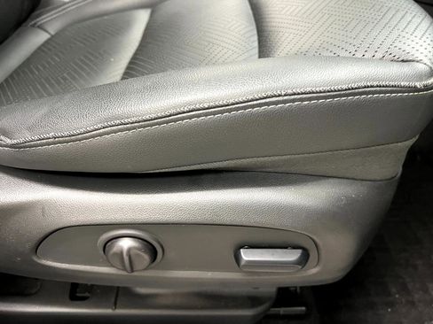 Used 2023 Buick Encore GX Essence w/ Experience Buick Package image 23