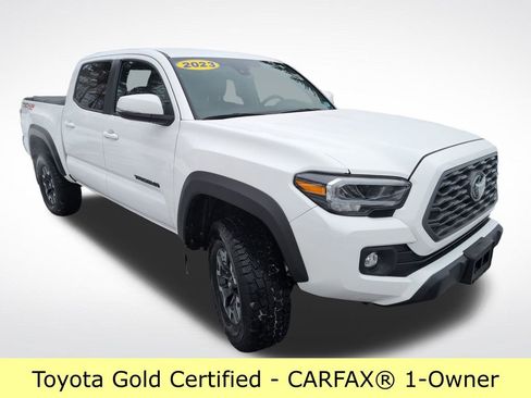 Used 2023 Toyota Tacoma TRD Off-Road w/ Black Out Package (TMS) image 9