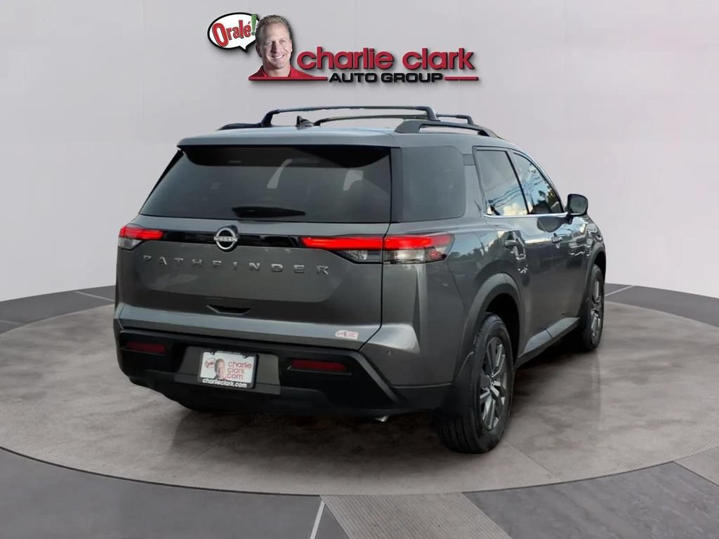 Used 2026 Nissan Pathfinder SV FWD image 5