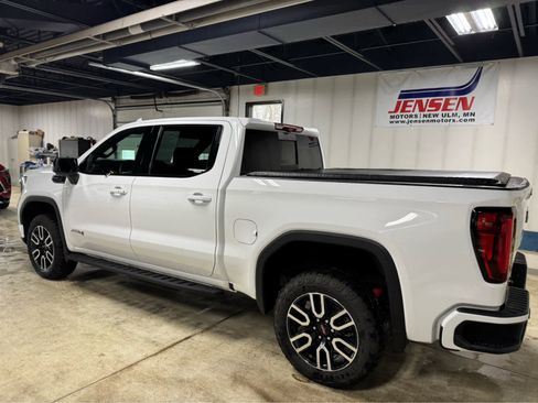 Certified 2025 GMC Sierra 1500 AT4 w/ AT4 Premium Package image 7