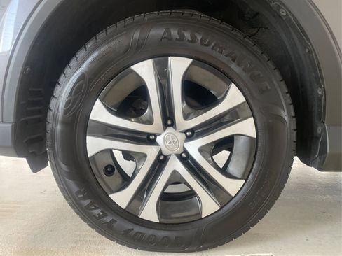 Used 2018 Toyota RAV4 LE w/ All Weather Liner Package image 13