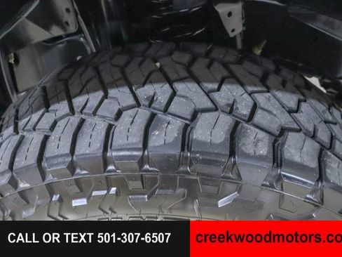 Used 2024 RAM 2500 Tradesman w/ Chrome Appearance Group AWD/4WD image 23