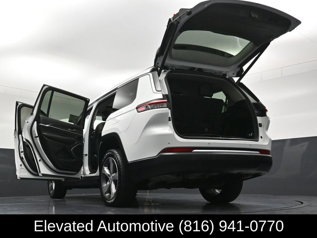 Used 2021 Jeep Grand Cherokee L Limited AWD/4WD image 39