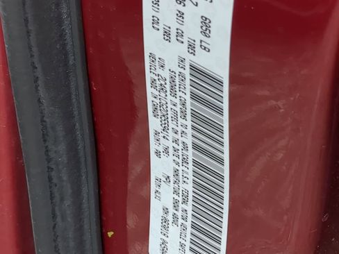 Used 2013 Chrysler Town & Country Touring-L FWD image 33