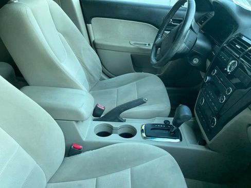 Used 2009 Ford Fusion SEL FWD image 3
