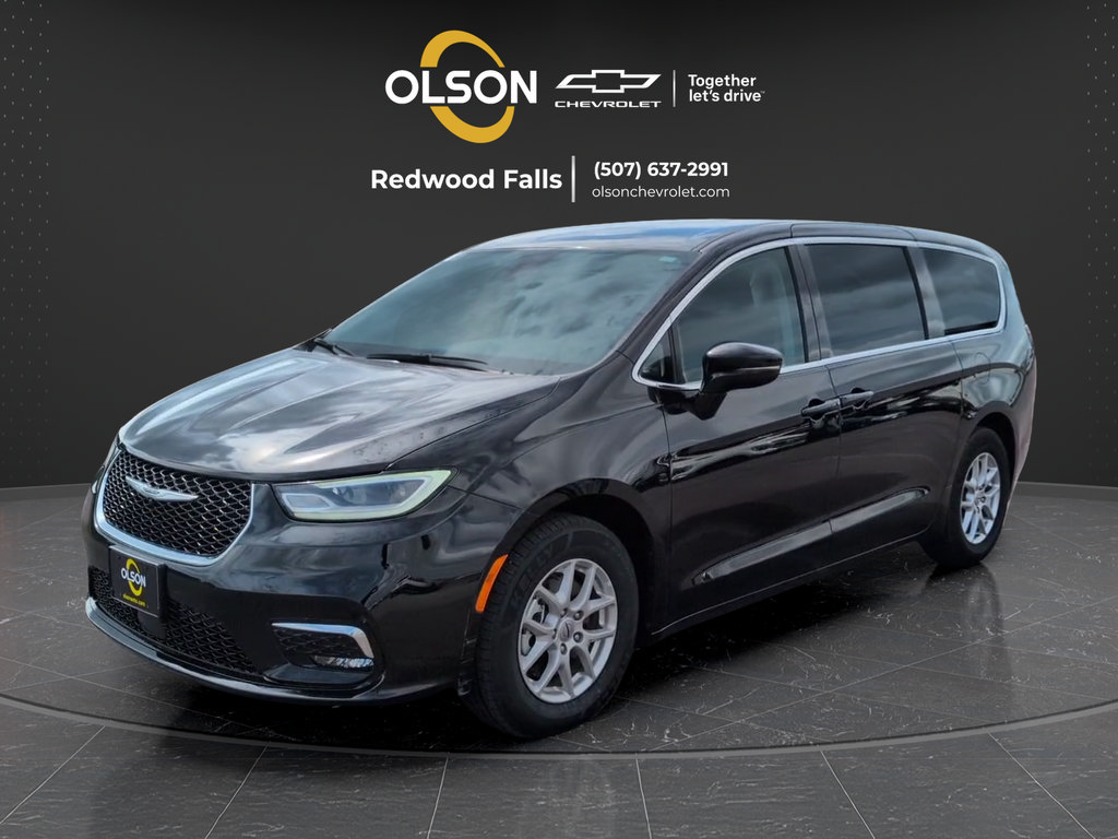 Used 2024 Chrysler Pacifica Touring-L FWD image 1