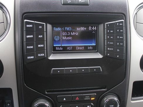 Used 2013 Ford F150 XLT w/ Luxury Equipment Group image 18