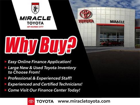 Used 2025 Toyota Corolla LE image 3