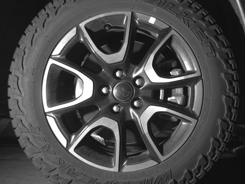 Used 2025 Jeep Compass Trailhawk AWD/4WD image 10
