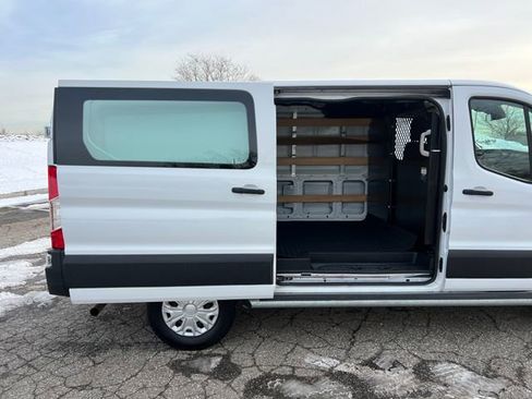 Used 2024 Ford Transit 250 Low Roof w/ Exterior Upgrade Package image 29