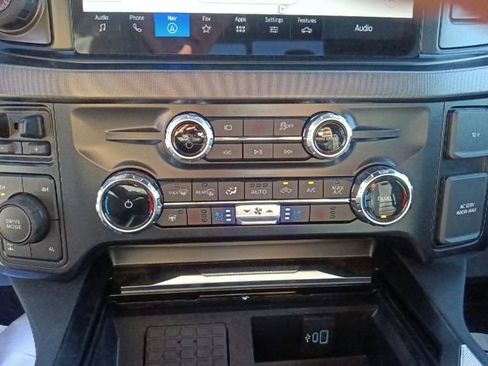 Certified 2026 Ford F350 Platinum w/ FX4 Off-Road Package AWD/4WD image 24