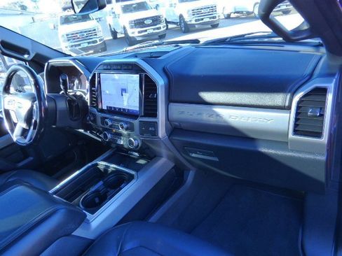 Used 2022 Ford F350 Platinum image 17
