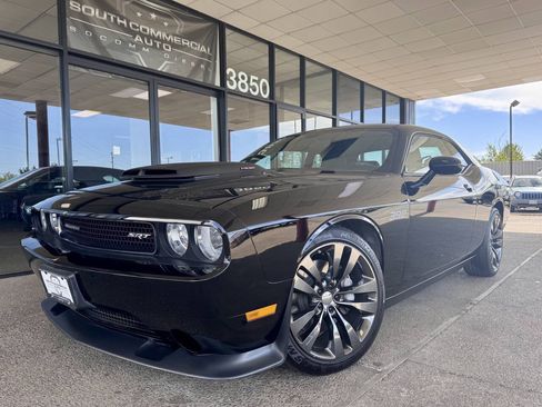 Used 2014 Dodge Challenger SRT8 Core RWD image 1
