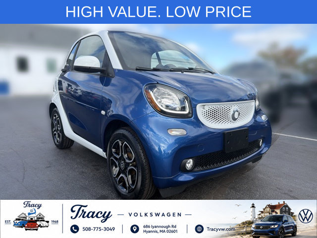 Used 2016 smart fortwo Coupe RWD image 1