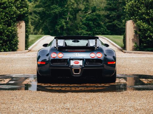 Used 2006 Bugatti Veyron image 42