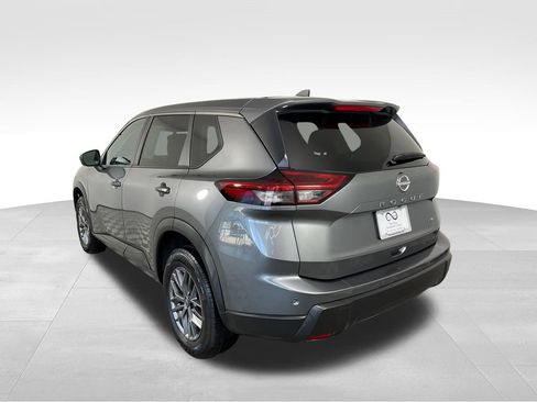 Used 2024 Nissan Rogue S AWD/4WD image 7