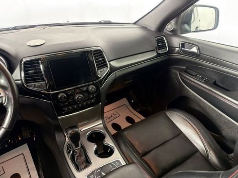 Used 2021 Jeep Grand Cherokee Trailhawk w/ Trailhawk Luxury Group AWD/4WD image 23