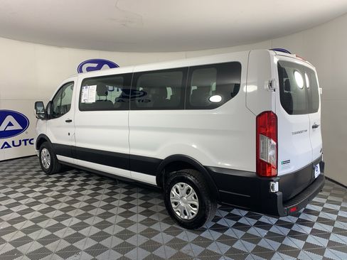 Used 2021 Ford Transit 350 XLT RWD image 5