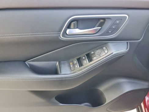 Used 2023 Nissan Rogue Platinum w/ Platinum Premium Package FWD image 19