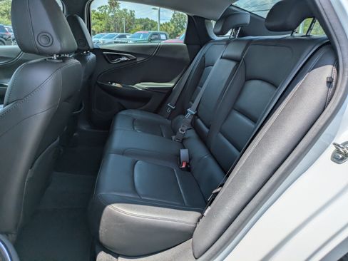 Used 2024 Chevrolet Malibu LT FWD image 13