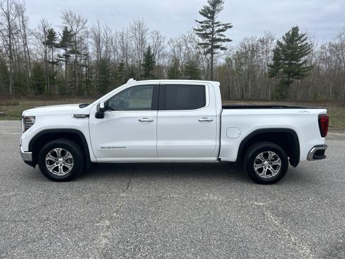 Used 2025 GMC Sierra 1500 SLT AWD/4WD image 7