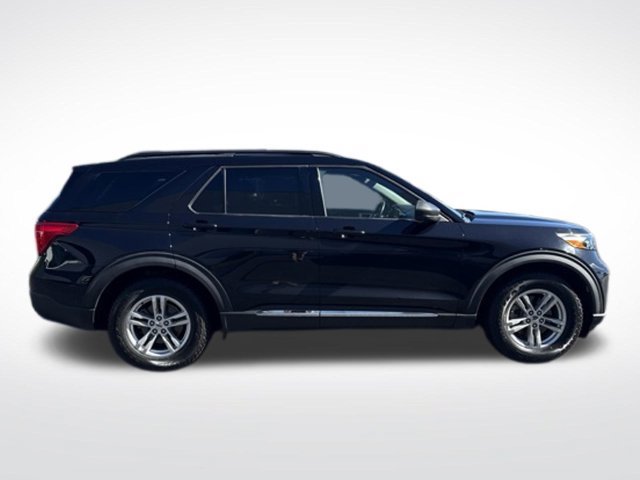 Used 2020 Ford Explorer XLT w/ Equipment Group 202A AWD/4WD image 6