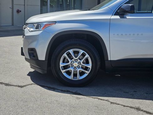 Used 2020 Chevrolet Traverse LS FWD image 6