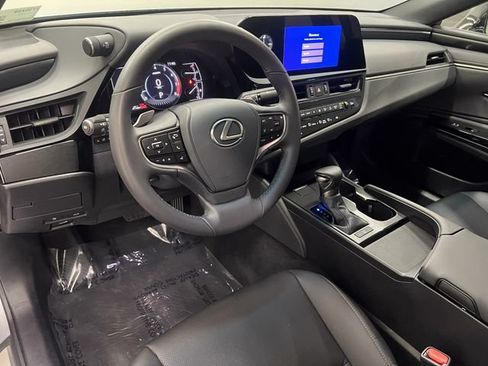 Certified 2024 Lexus ES 350 w/ Accessory Package (Z1) FWD image 16