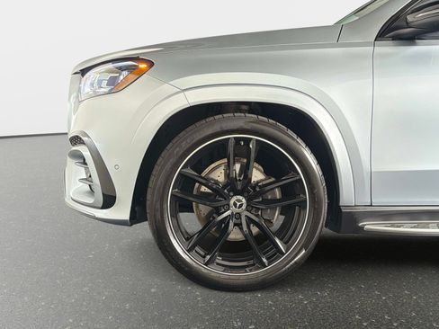 Used 2025 Mercedes-Benz GLS 580 4MATIC image 20