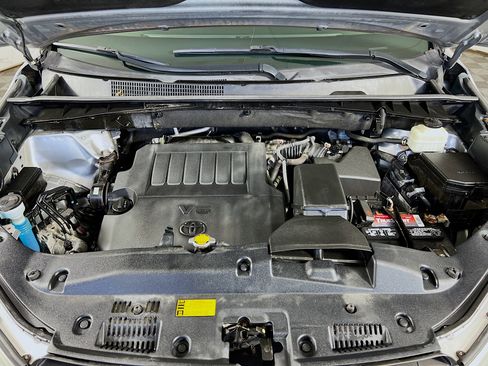 Used 2015 Toyota Highlander XLE image 27